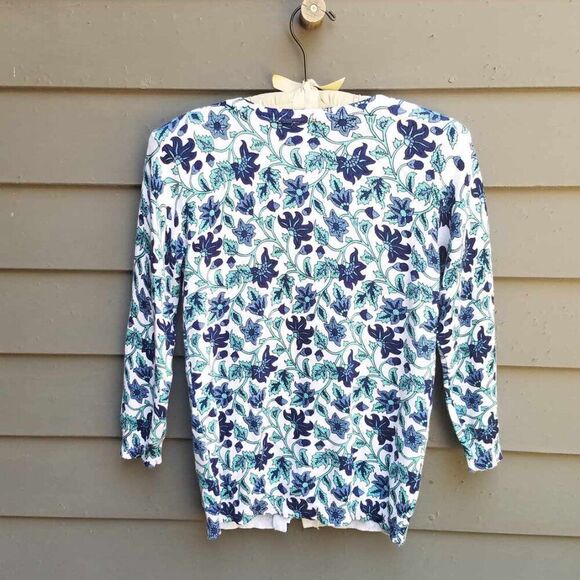 Allie & Rob Blue White Floral Cardigan size Small - Picture 9 of 13